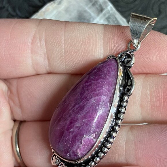 Natural Sparkly Ruby Pendant Stone Crystal Jewelry - Picture 4 of 10